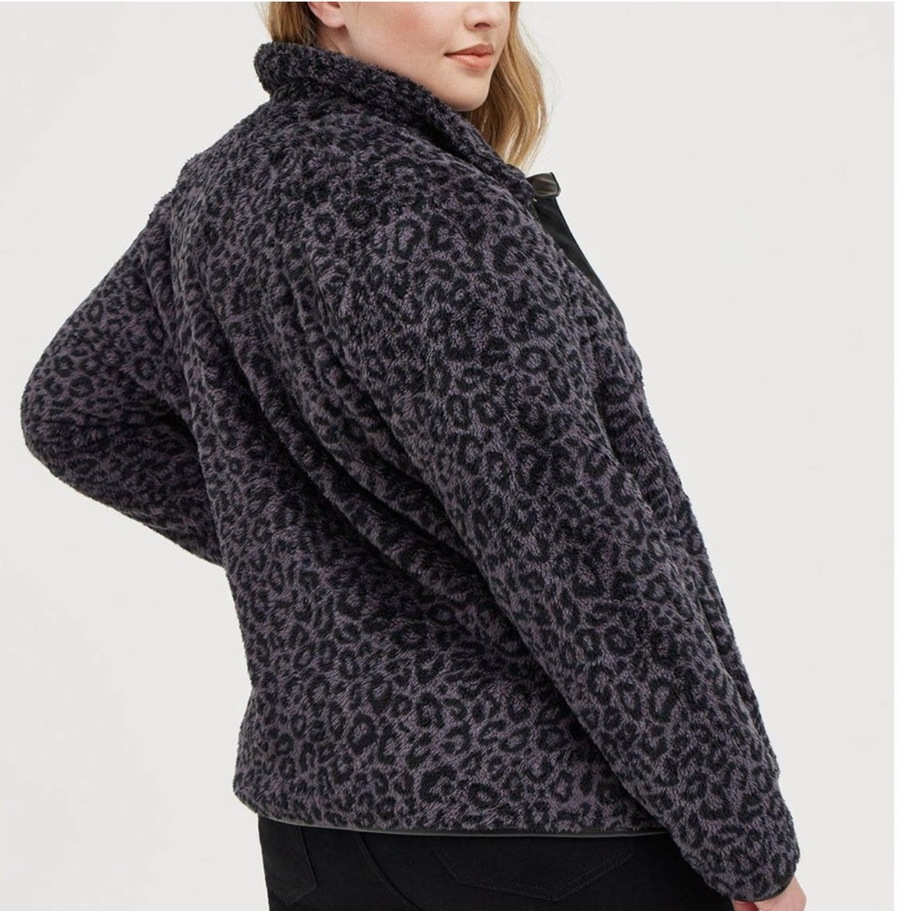 TORRID Black/Charcoal Gray Animal Print Sherpa Fleece Jacket, Size 2X, GUC. - Picture 10 of 13